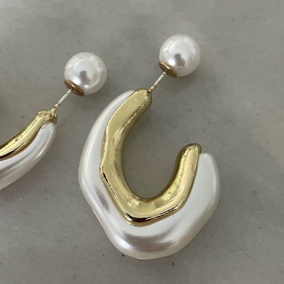 Contemporary Abstract Pearl Earrings - Picture 8 of 14